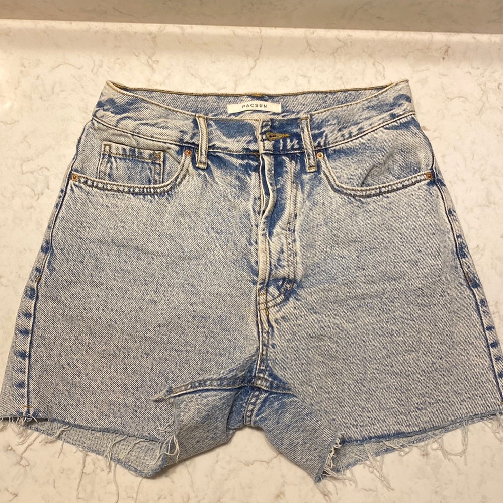 Pacsun 90’s girlfriend denim shorts